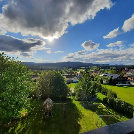 13 Im Haus Dreisessel *