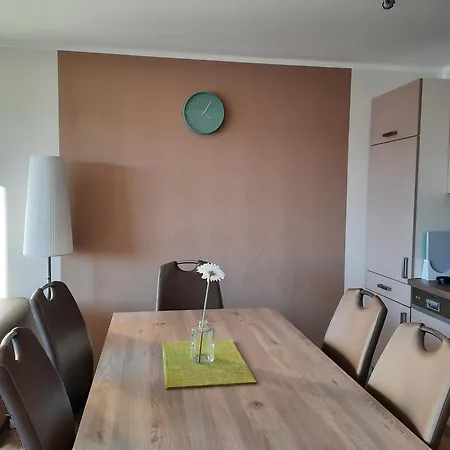 דירה 13 Im Haus Dreisessel
