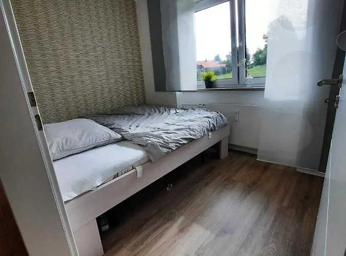 13 Im Haus Dreisessel